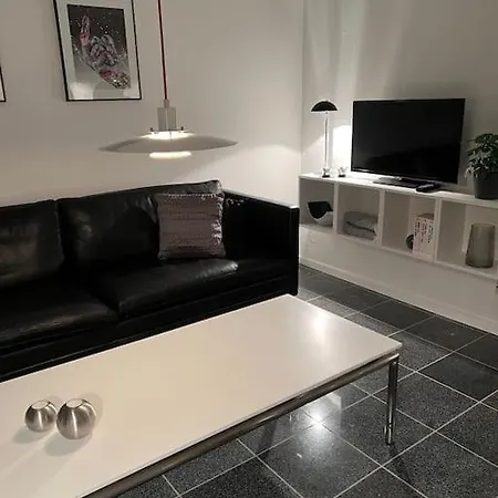 Fantastisk Lejebolig Med Direkte Udsigt Til So בוגנזה